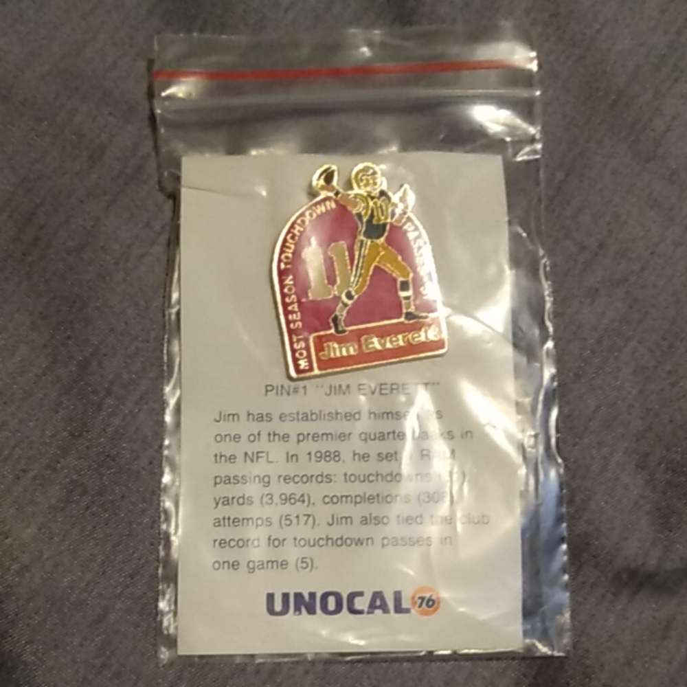 1989 Los Angeles Rams Jim Everett Pin
